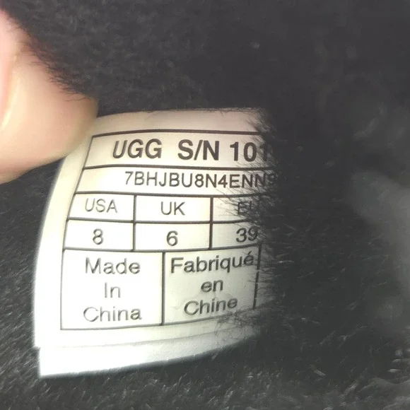 UGG Mini Bailey Bow II Boots Womens 8 Black Water Repellent Wool Lined 1016501 - Picture 8 of 8